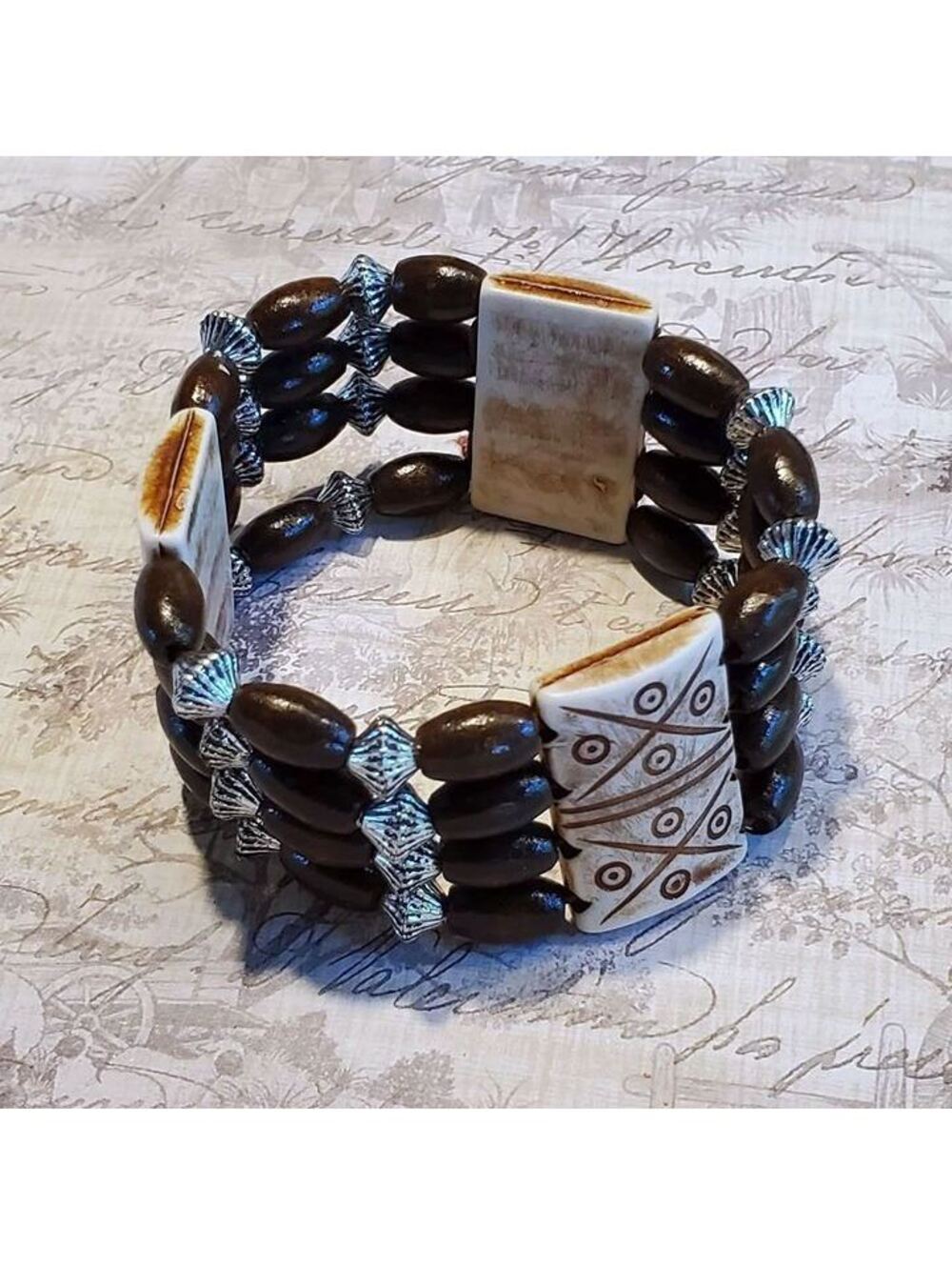 90s Y2K Vintage Boho Brown Cream Tribal Wood Acrylic Beads Stretch Bracelet
